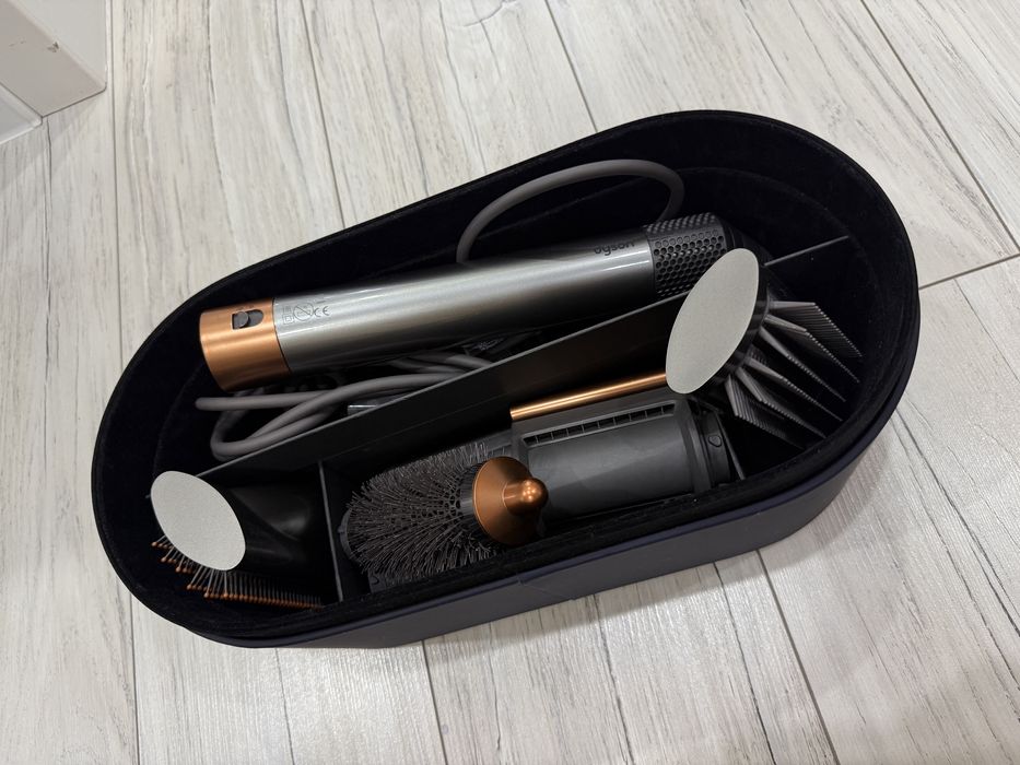 Фэн Dyson стайлер