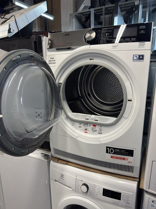 Uscător de rufe cu pompa de caldura AEG T8DEC86S serie 8000