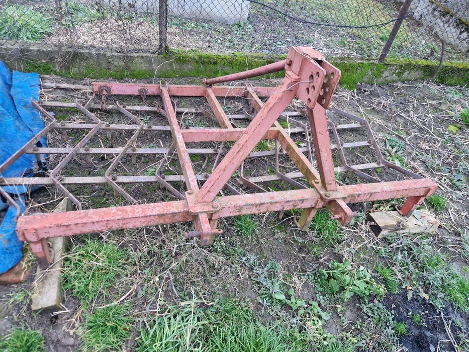 Plug Două Brazde si Grape