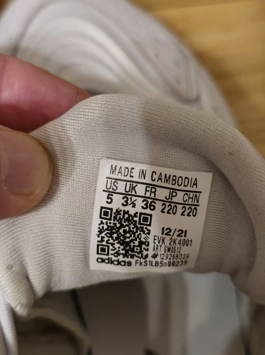 Adidas ozelia albi