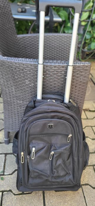 Ghiozdan, troller de scoala