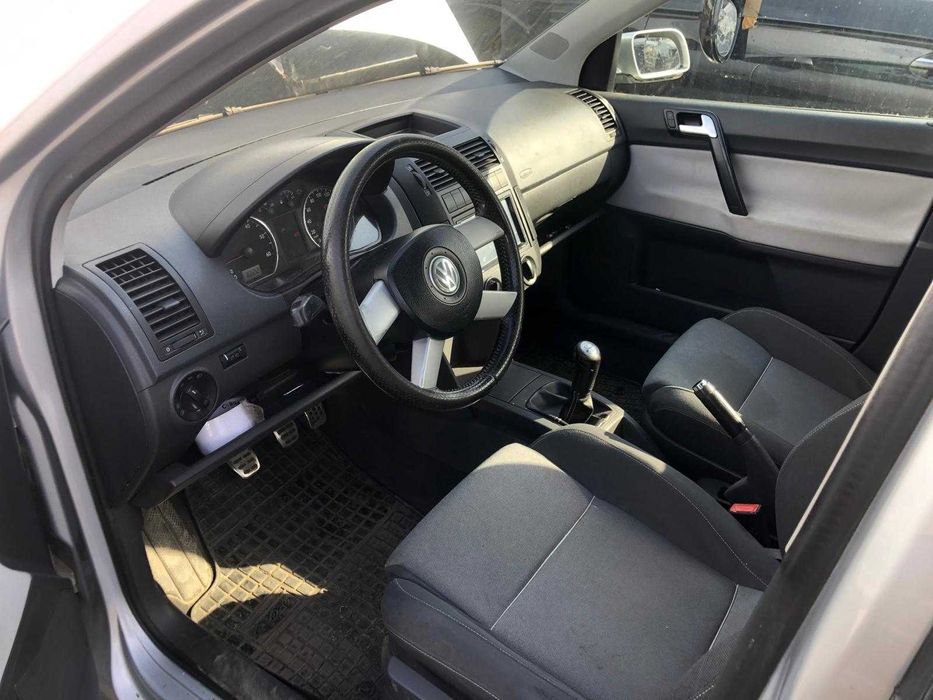 Dezmembram Volkswagen Polo 9N