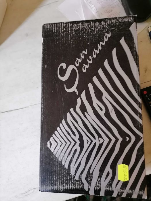 Vand botine casual, piele lacuita, 36,iarna/primăvară