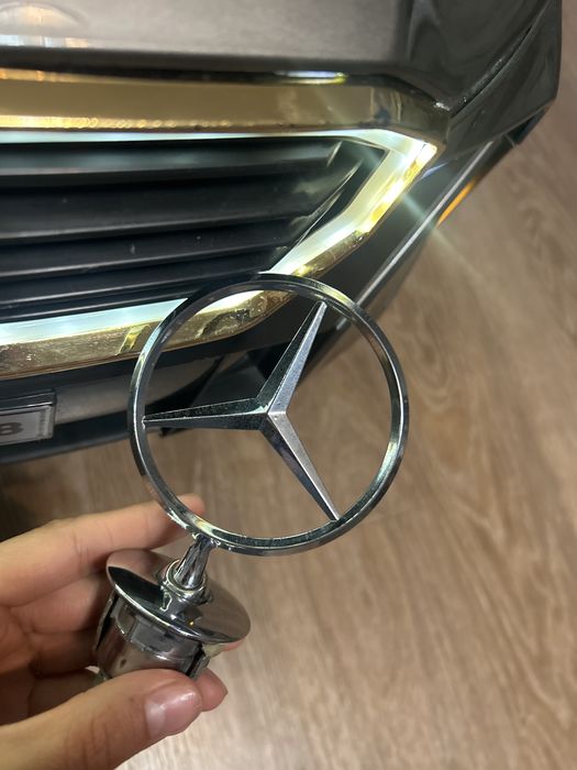 Эмблема капота на Mercedes-Benz W222 W221 W212 W204 W211