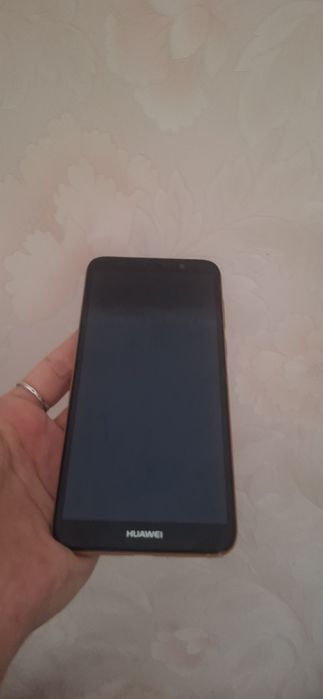 На запчасти телефон Huawei