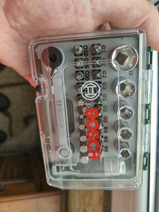 Trusa bosch 1/4 biti tubulare si clichet