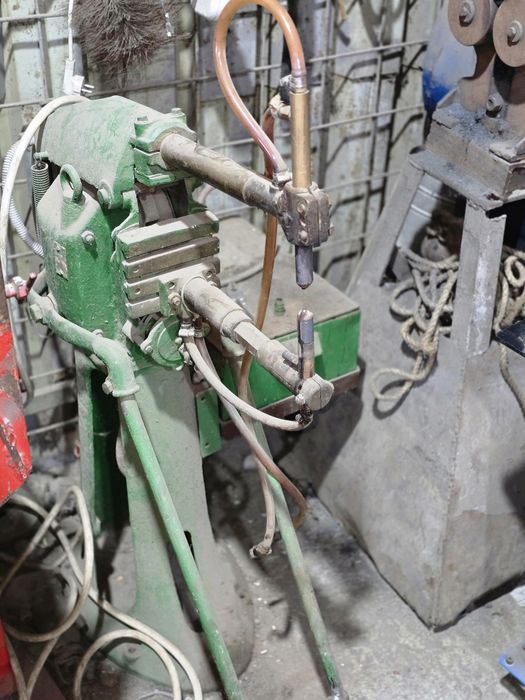 Aparat sudura in puncte