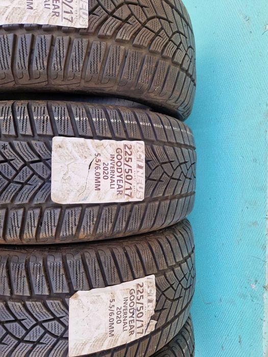 4 Goodyear R17 225/50 Зимни гуми  DOT2020