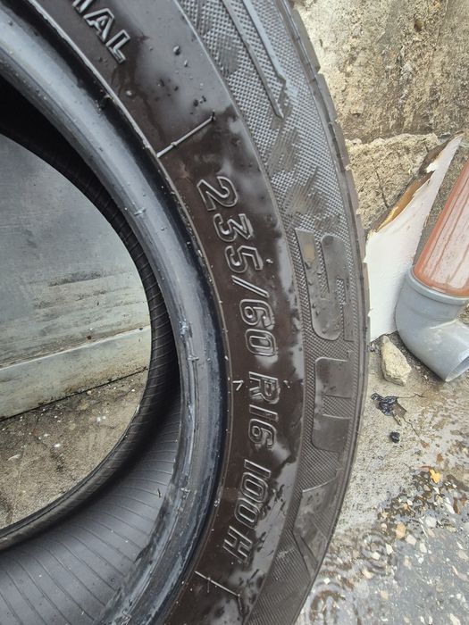 2 бр летни гуми 235 60 16 TAURUS