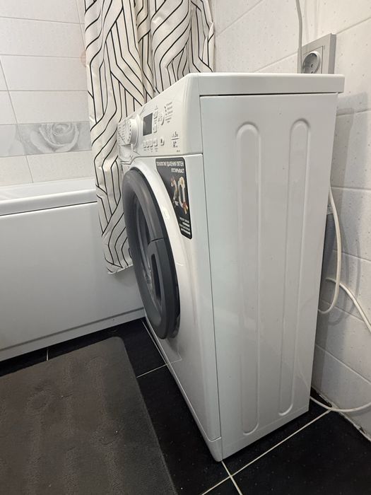 Стиральная машина Hotpoint Ariston