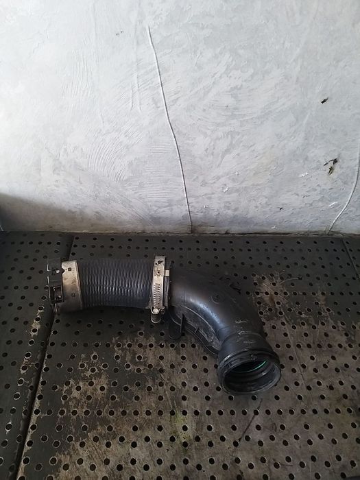 Furtun tub intercooler 2.0 d land rover range rover evoque 2 l551 gj326c780aa