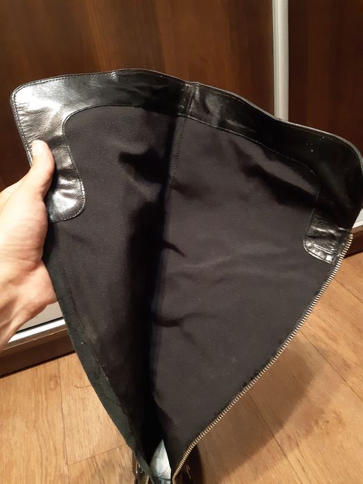 Продам новые женские сапоги