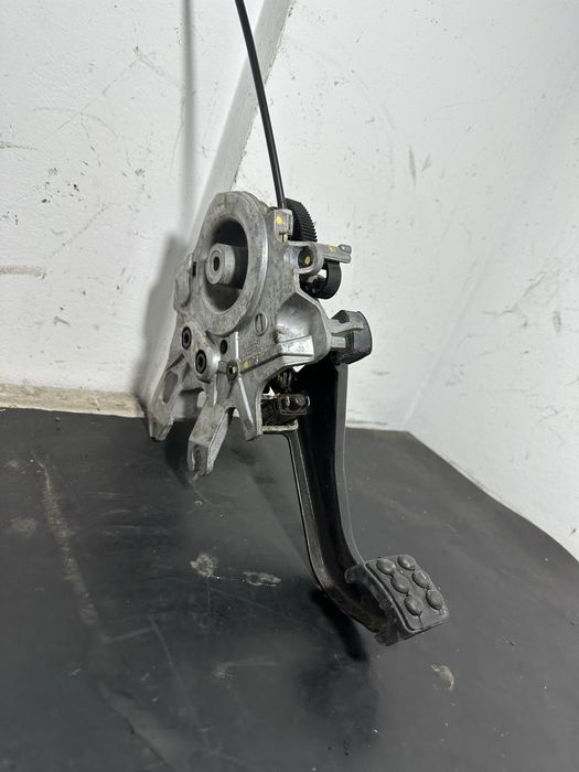 Pedala frana de mana Mercedes ML W164 ML320 ML280 ML350 3.0 cdi