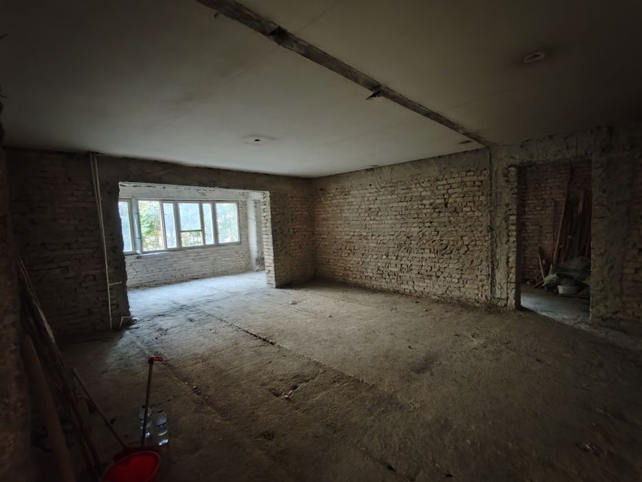 4/4/5 Дархан Кара Ниязова Спецплан 127кв. 2 сан узла. Лифт. Своя