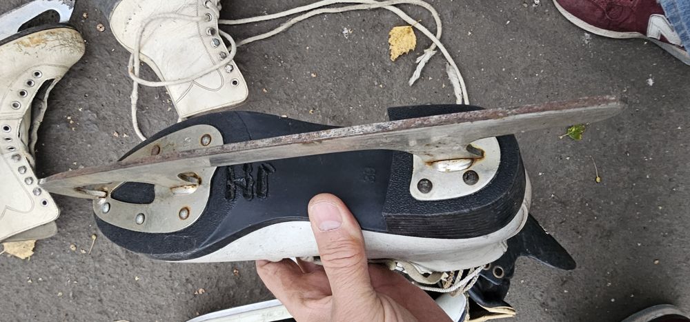 Коньки шикарные фигурные