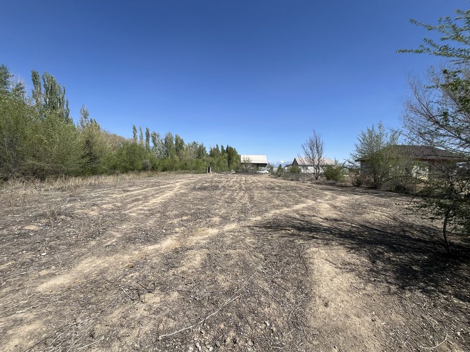 Уй сатылады 15соты