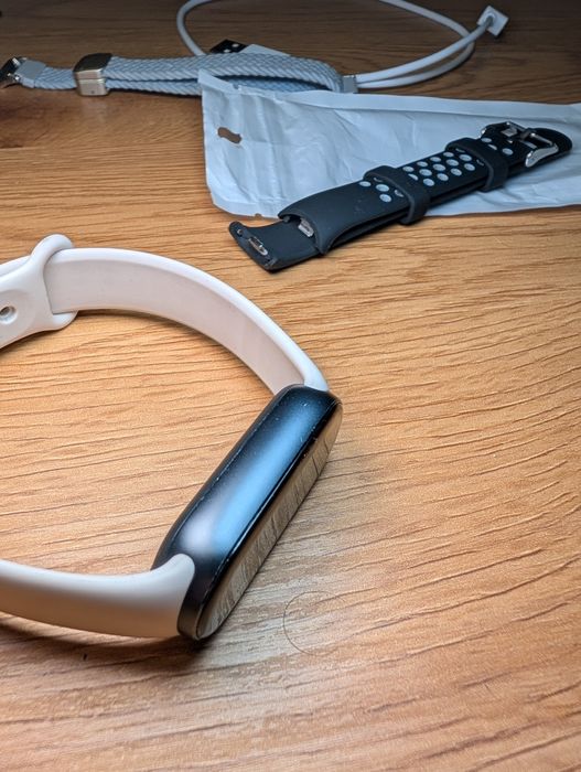 Mi band 9 /  2броя + аксесуари