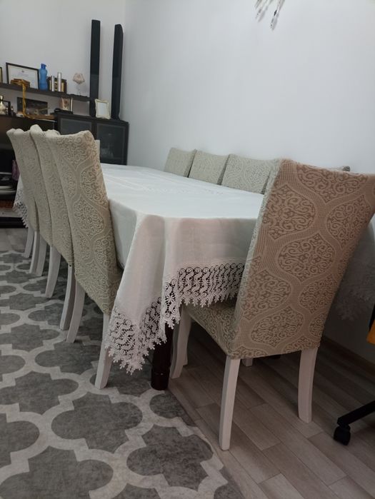 Стол со стульями