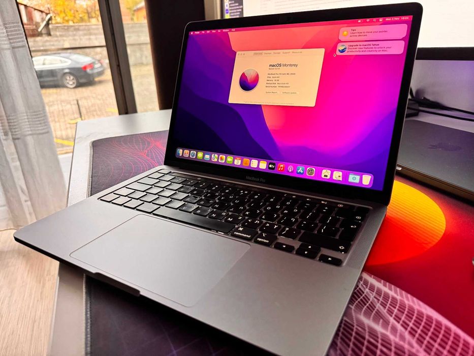 Macbook Pro M2 - 16GB RAM, 512GB SSD, ecran 13,3" - vand sau schimb