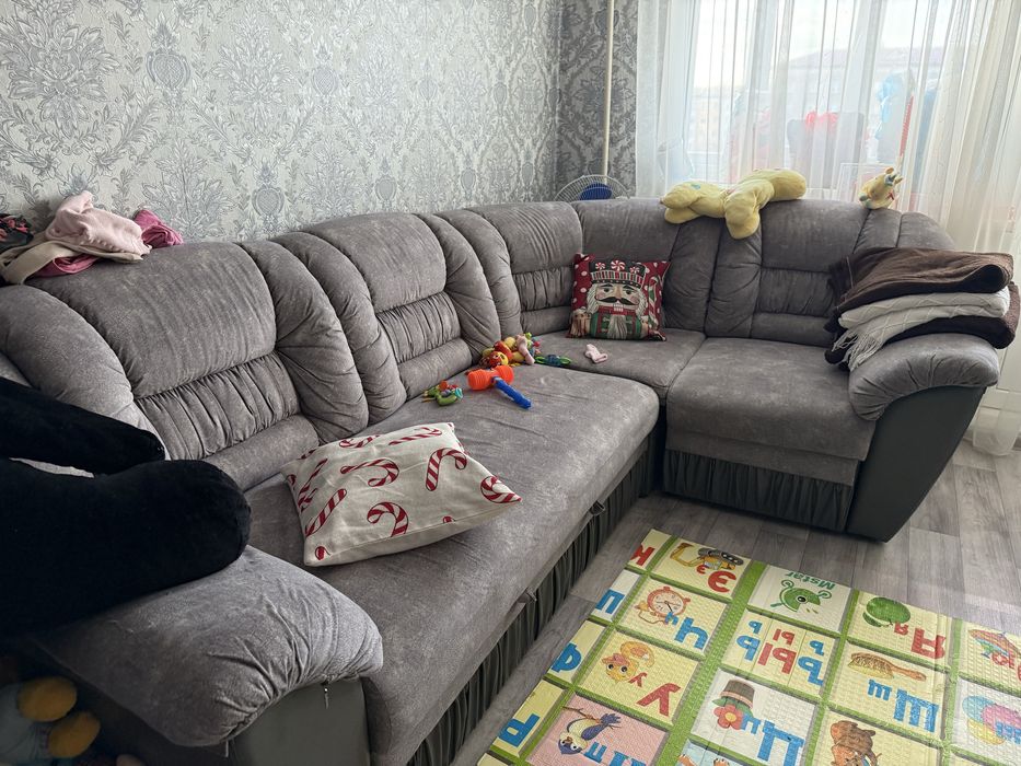 Диван в хорошем состоянии