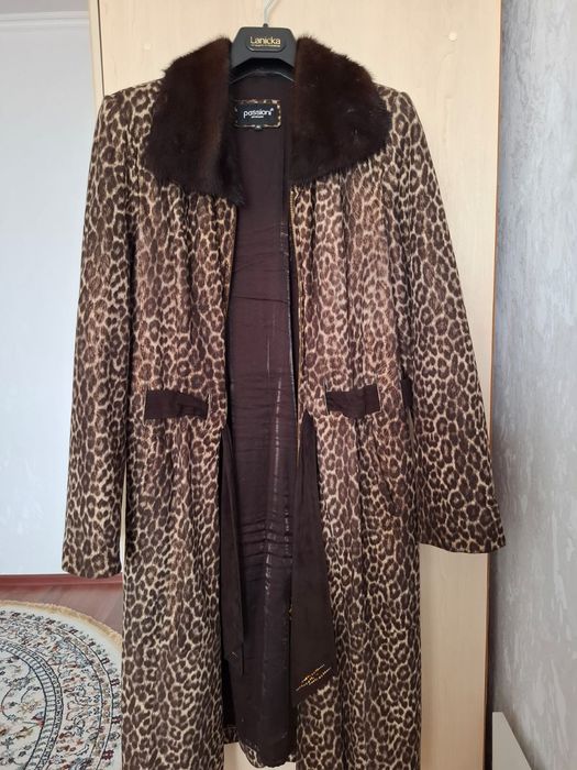 Плащ кожаный лазер