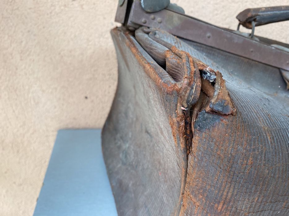 Докторска чанта от естествена кожа