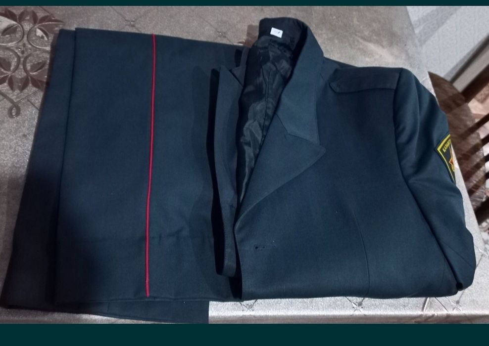 Военный парадная форма