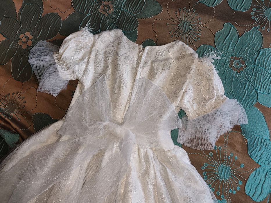 Продам детское платье