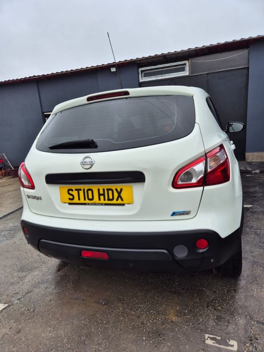 Dezmembrez Nissan Qashqai 1.5