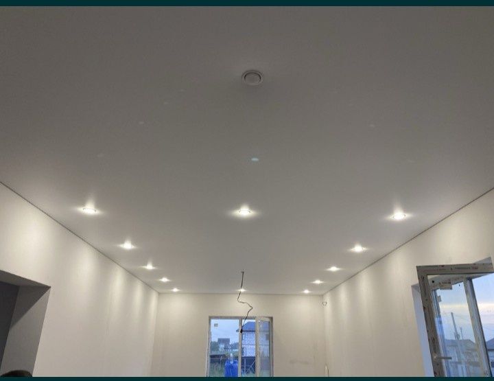 Натежной потолок