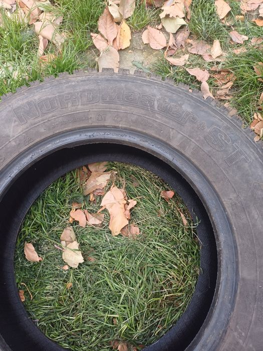 Продам зимний комплект колёс