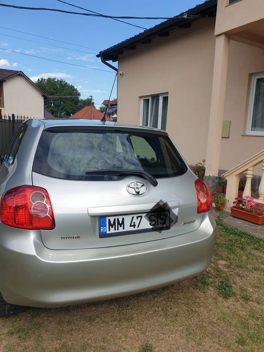 Vand  Toyota Auris benzina 1 6