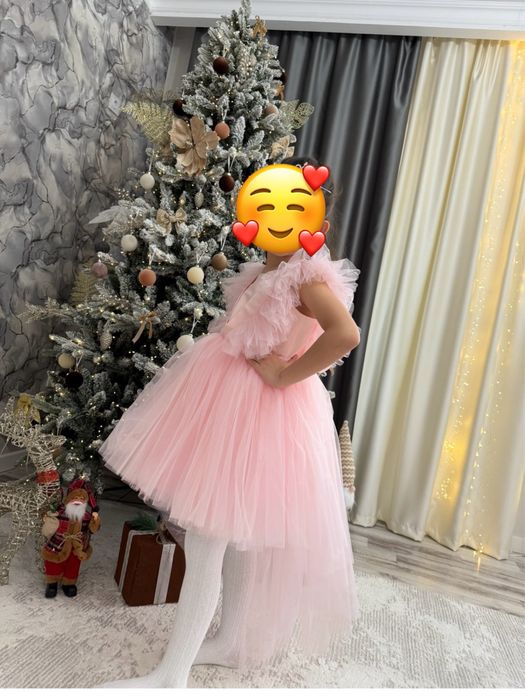 Продам платье на рост 134