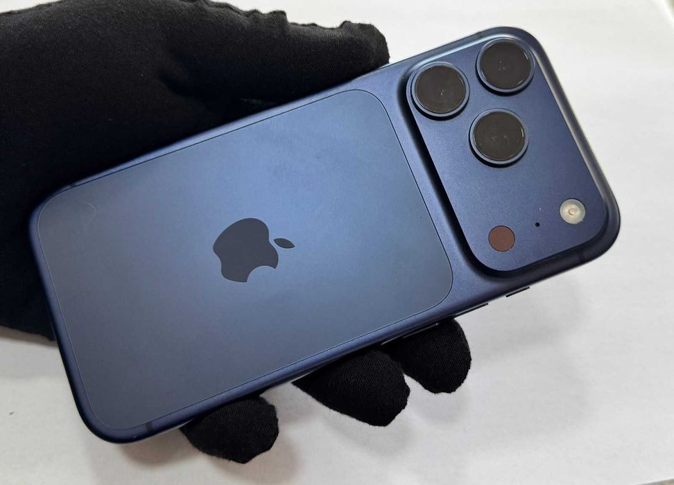 iPhone 17 Pro 512GB с Гаранция Apple