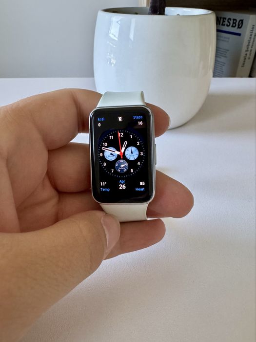 Motorola Edge 60 Pro & Samsung Galaxy Fit 3