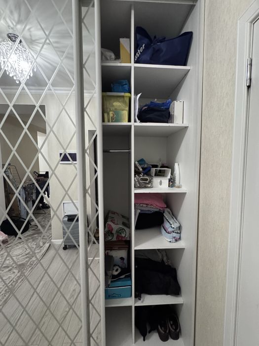 Шкаф в прихожую б/у