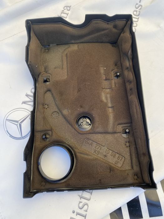 Декоративен капак Мерцедес M271