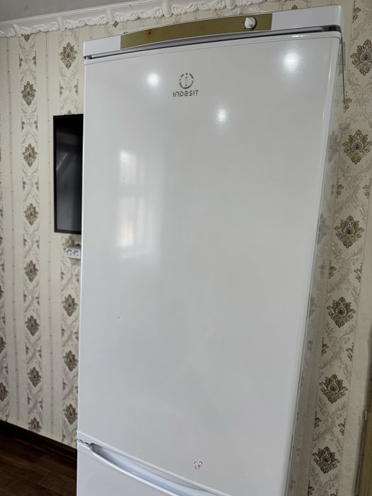 Продам холодильник в хорошем состонии