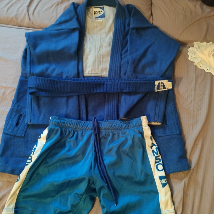 Продаю кимоно для самбо