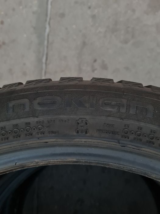 Всесезонни гуми 2 броя NOKIAN WeatherProof 255 40 R19 дот 3718