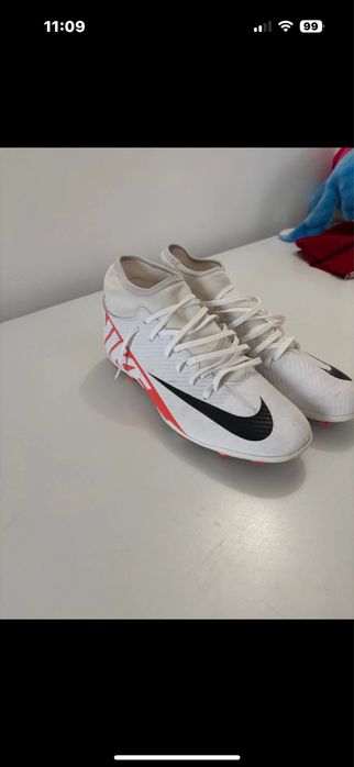 Ghete de fotbal nike