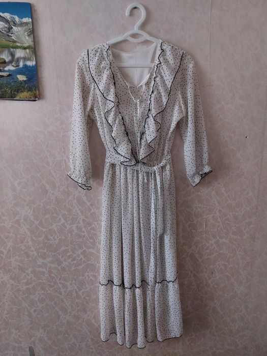 Красивое женственное лёгкое платье