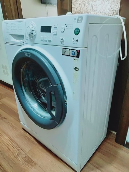 Стиральная машина Ariston