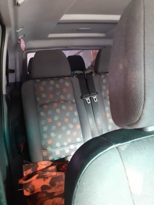 Vând Mercedes-Benz Vito