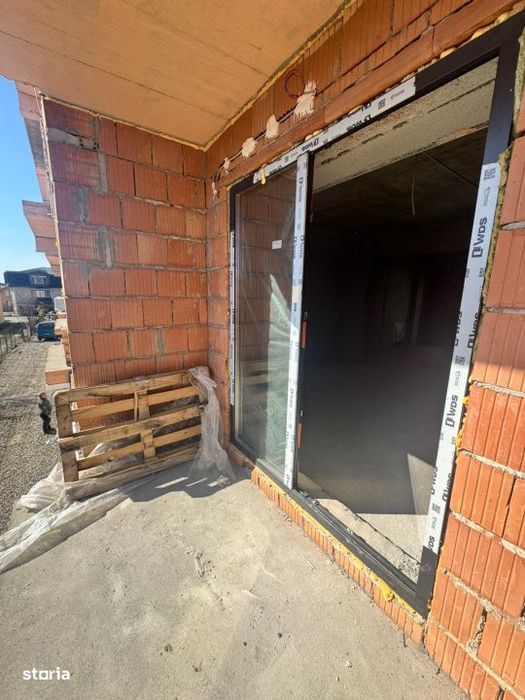 Garsoniera bloc nou, 36 mp utili + balcon, zona Vest