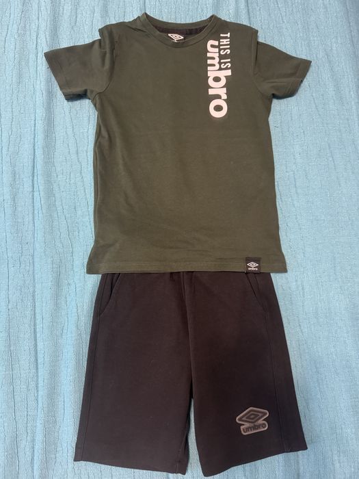 Момчешки комплект Umbro, 8YRS, 146 см