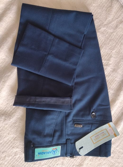 Брюки новые на мальчика