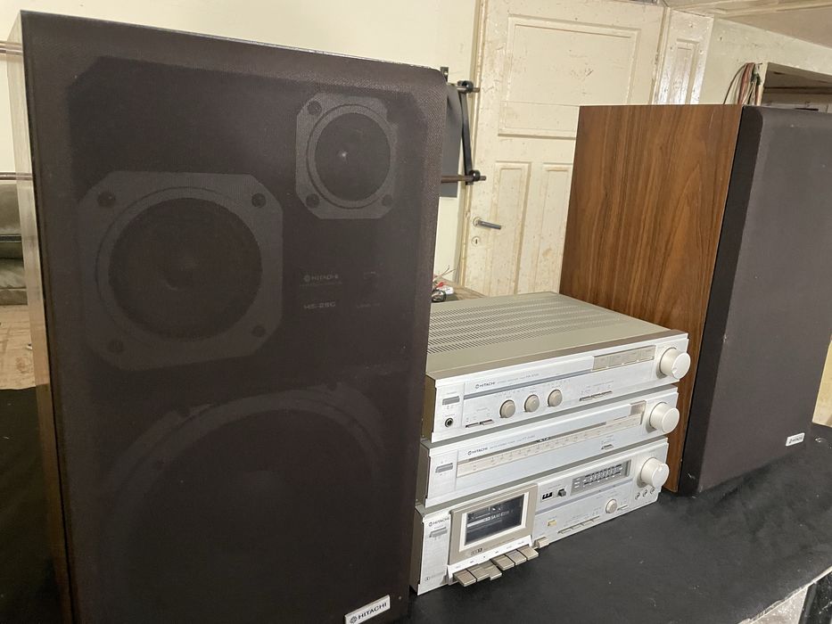 Hitachi грамофон усилвател дек тонколони