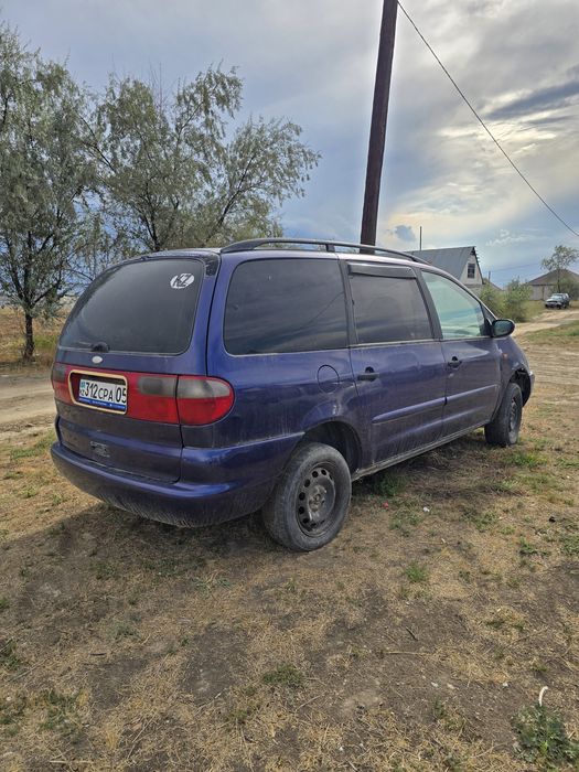 Автомобиль FORD GALAXY
