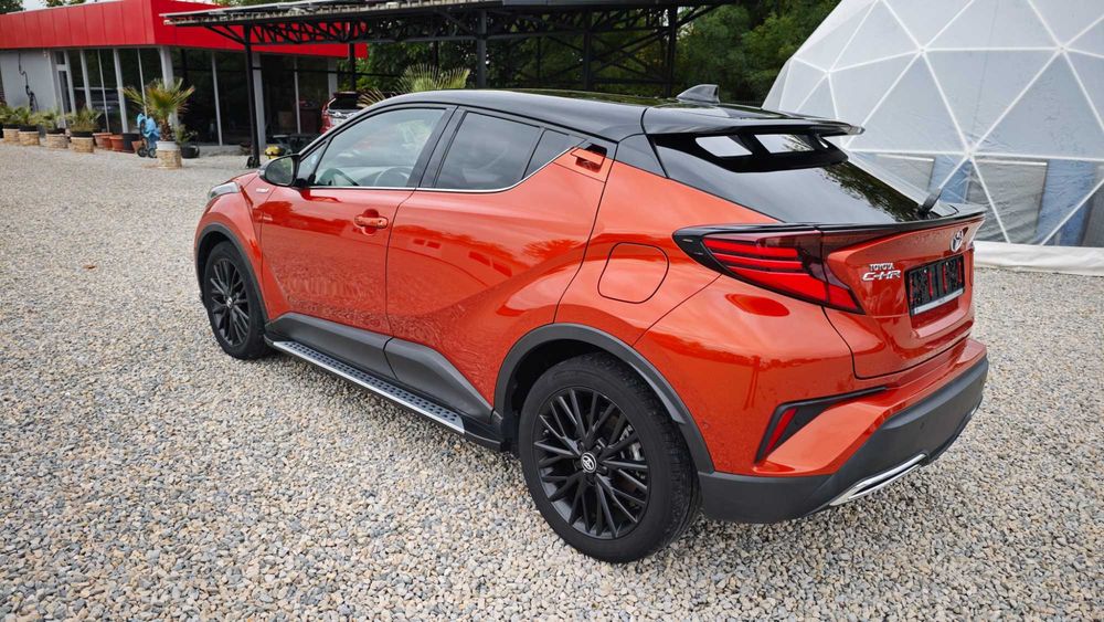 Toyota C-HR 2.0 184ks Hybrid Premiere